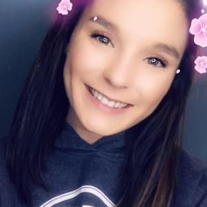 Meet your Posher, Vikki